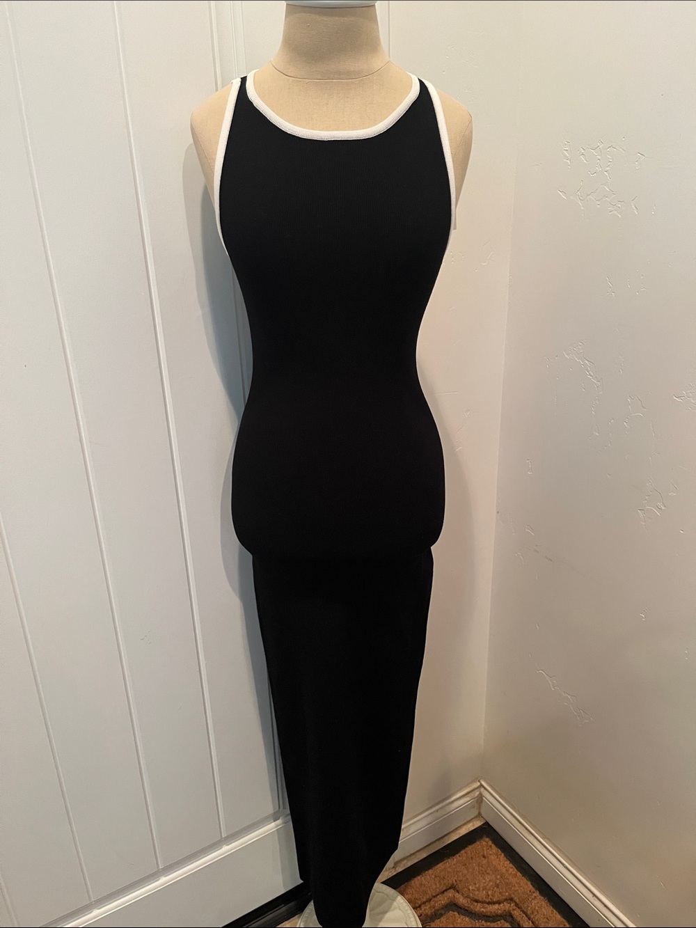 L’academie by Marianna Vespera Midi Dress in Black
